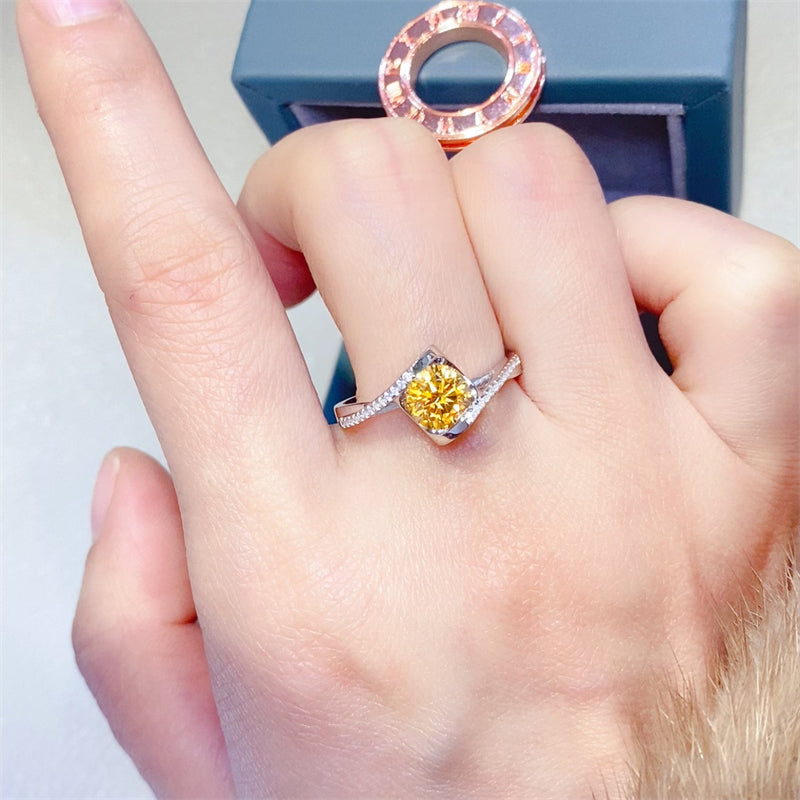 1 Carat Yellow Brilliant Round Cut Sparkala™ Pure Sterling Silver Ring