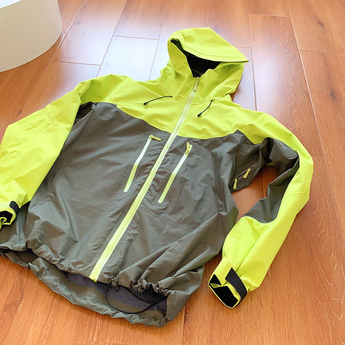 Waterproof Full Pressure Glue Hooded Jacket