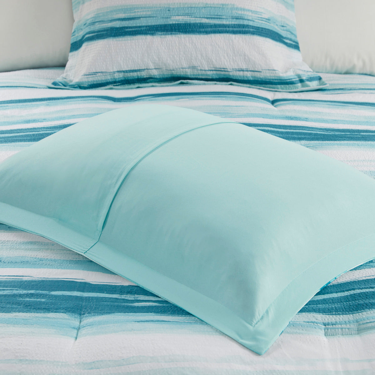 8 Piece Printed Seersucker Comforter and Quilt Set Collection Aqua Full/Queen