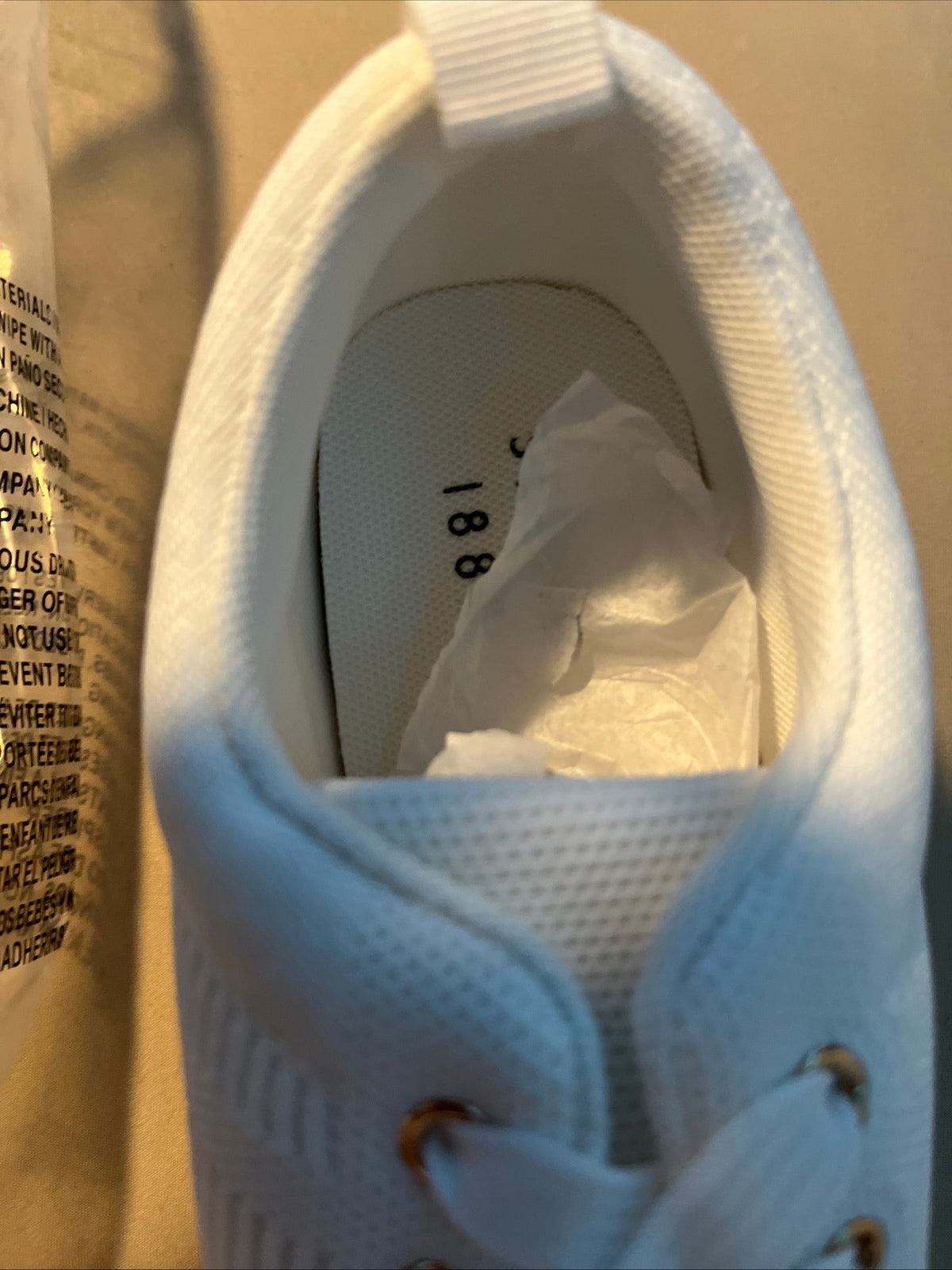 size 8 Avon Studio 1886 white tennis shoes