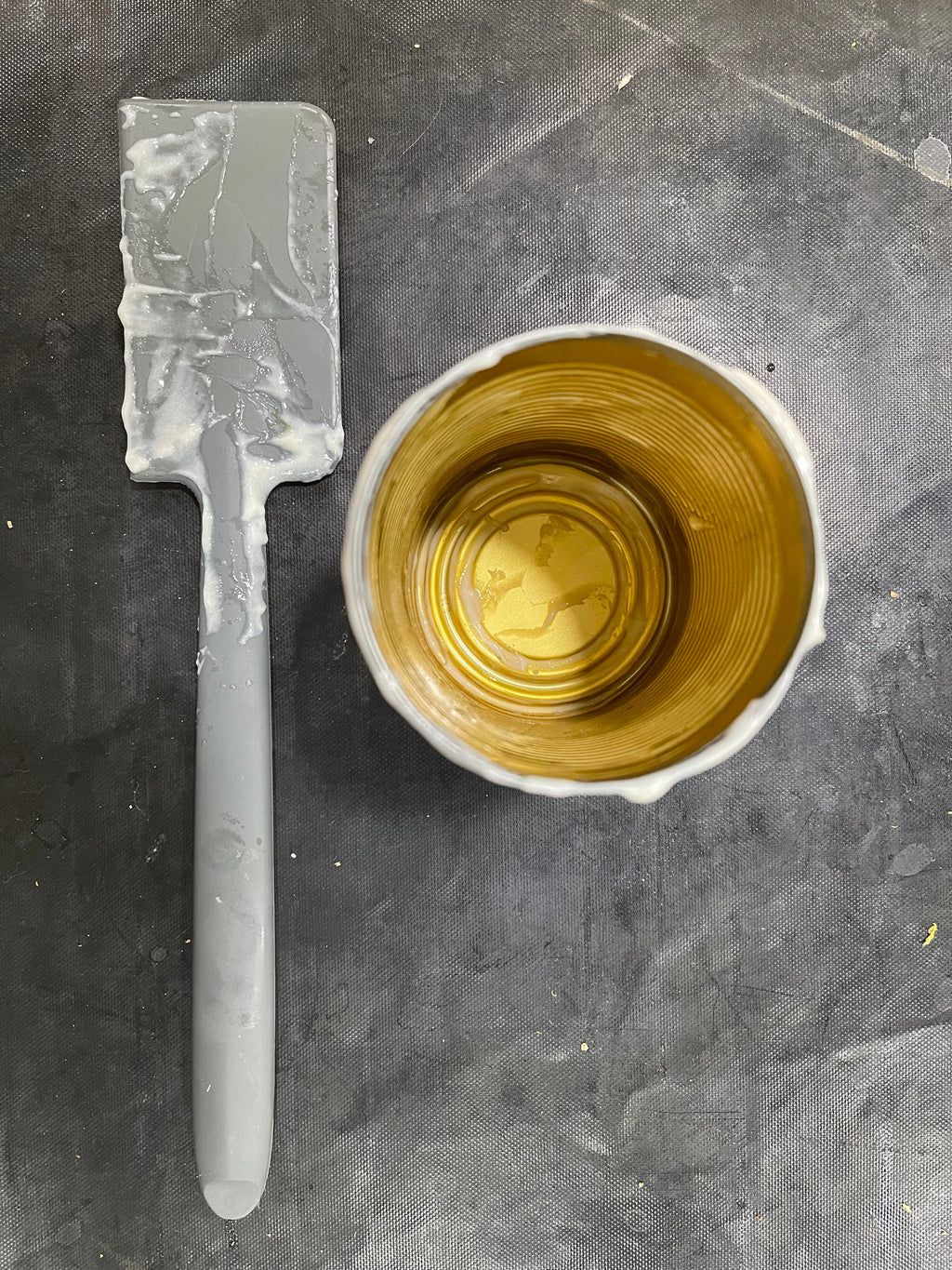 Silicone Scraper/Spatula – Scrape&Save CJ – Flexible Kitchen Scraper for Cans, Jars, and Containers