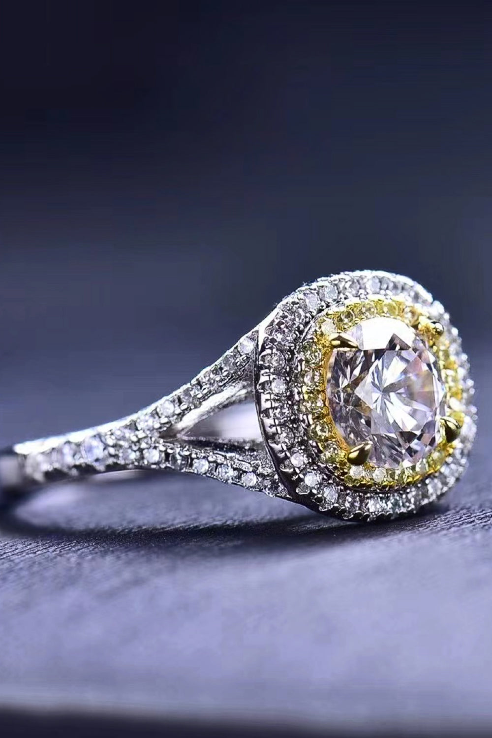 Two-Tone 1 Carat Yellow Brilliant Round Cut Sparkala™ Ring