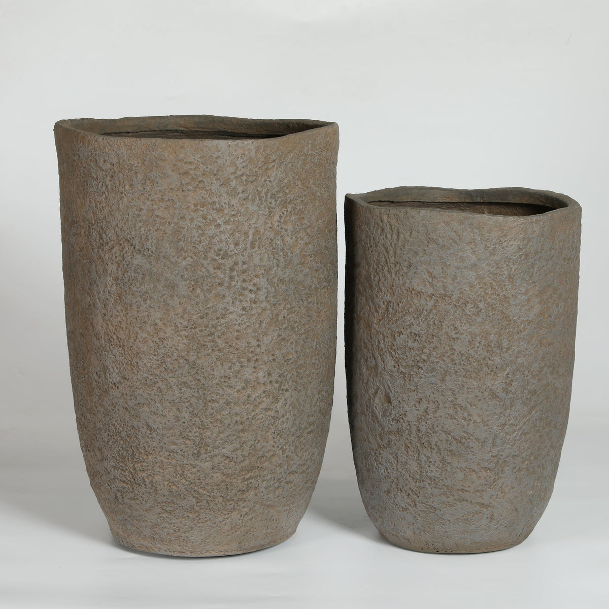 Round Concrete Planter Set of 2, Large Indoor & Outdoor Planter Pots