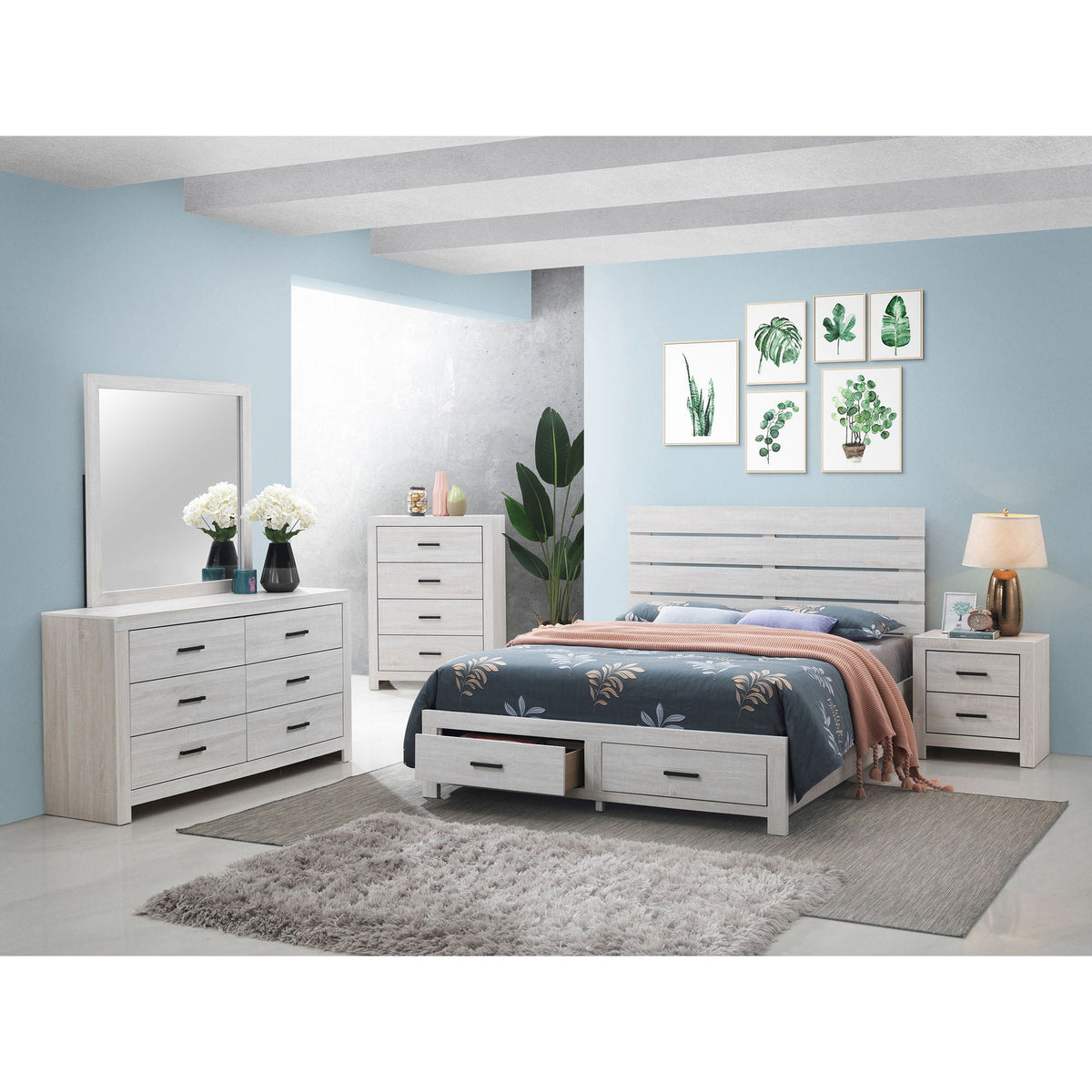 Geary - 4 Drawer Chest