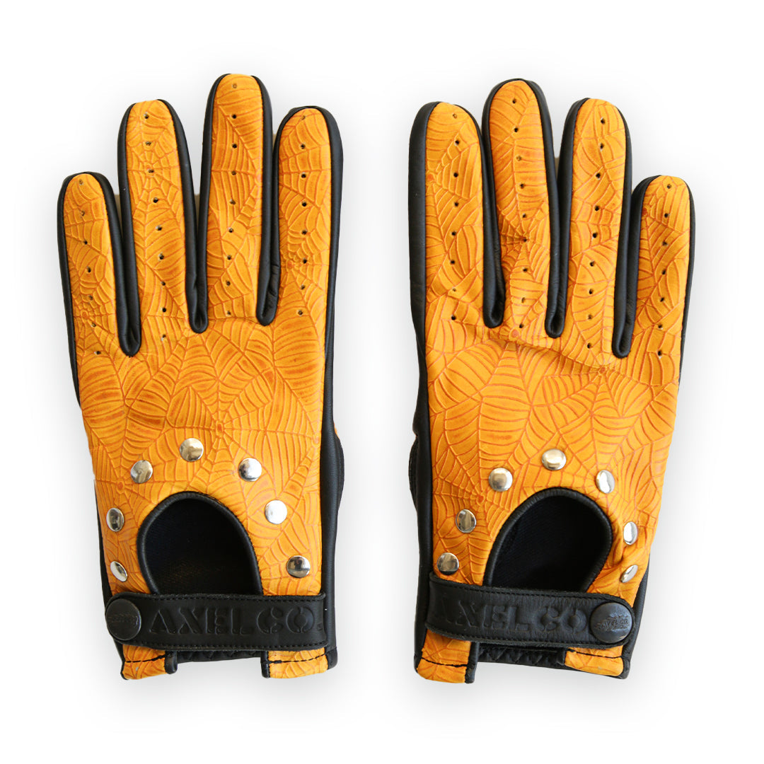 Yellow Spider Web Vintage Clasped Gloves