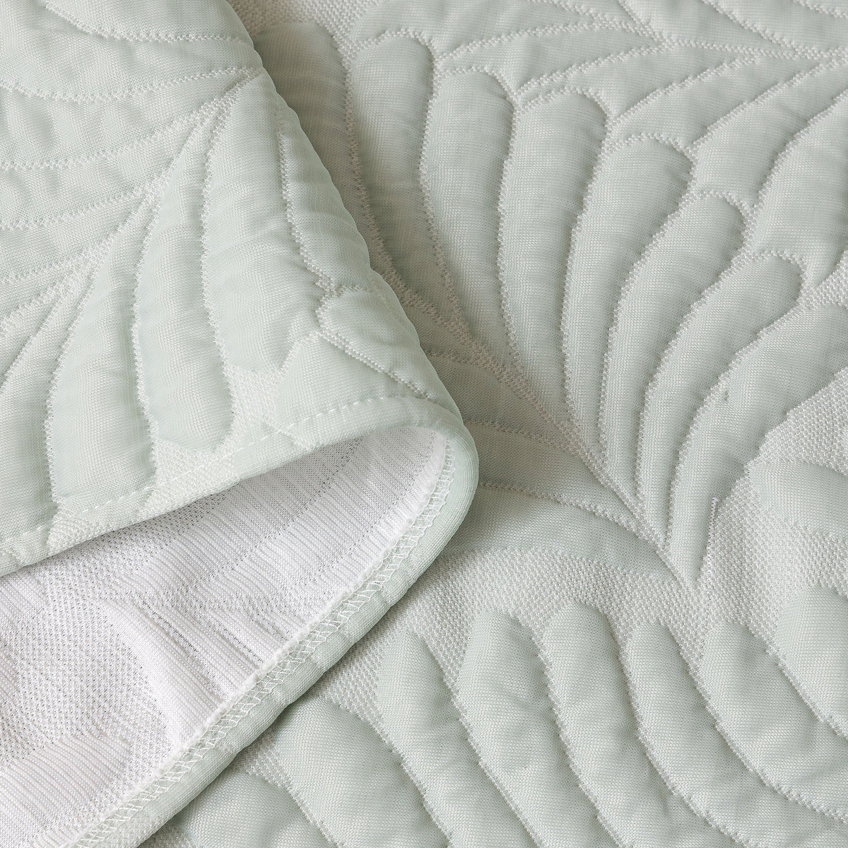 Cooling Quilted Non-Slip Furniture Protector for Pets & Kids, Washable Sofa Slipcover