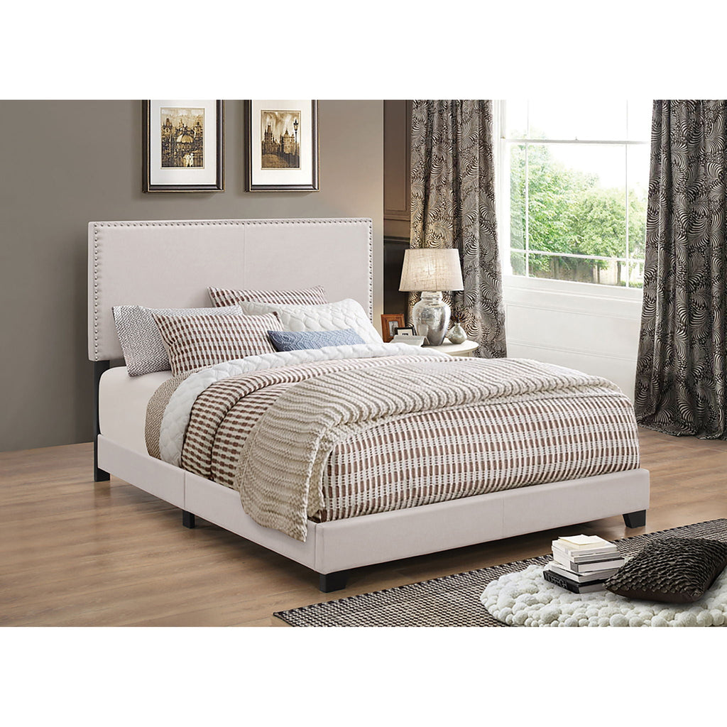 Ivory - Bed With Nailhead Trim