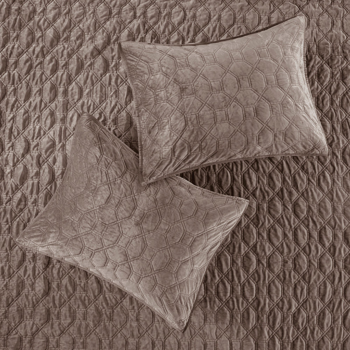 3 Piece Velvet Quilt Set Taupe Full/Queen
