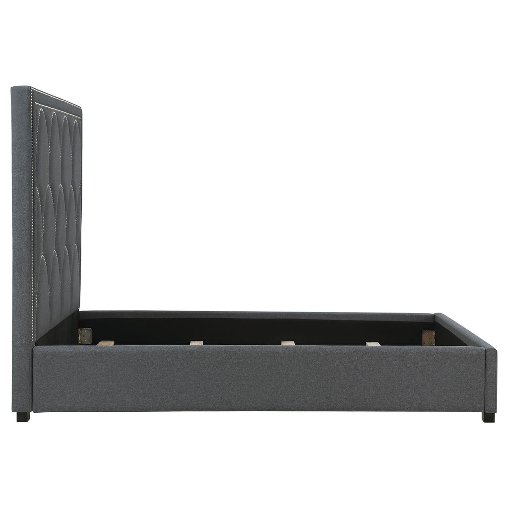Maille - Panel Bed With Scalloped Headboard