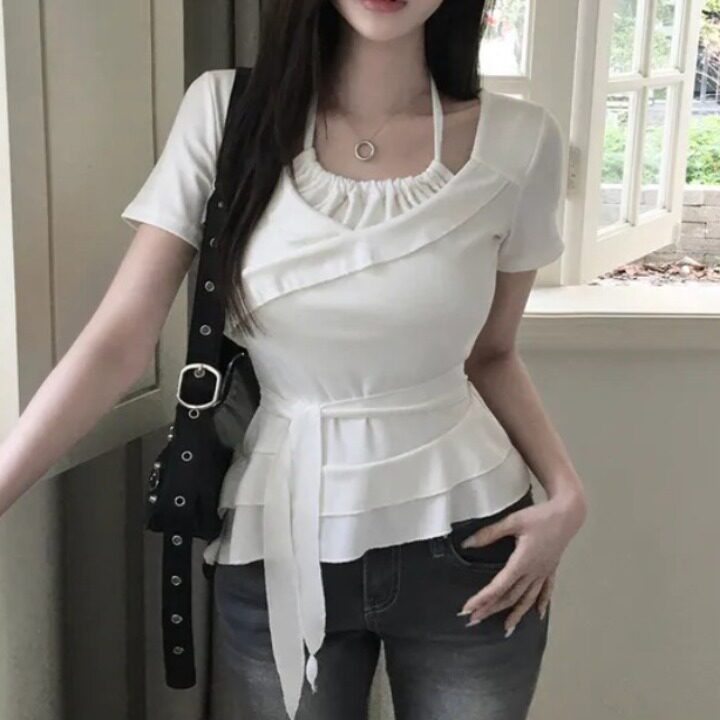 Design-forward Top With An Irregular Ruffled Hem