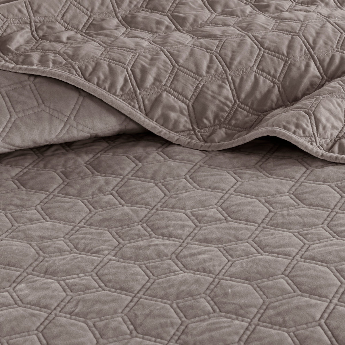 3 Piece Velvet Quilt Set Taupe Full/Queen