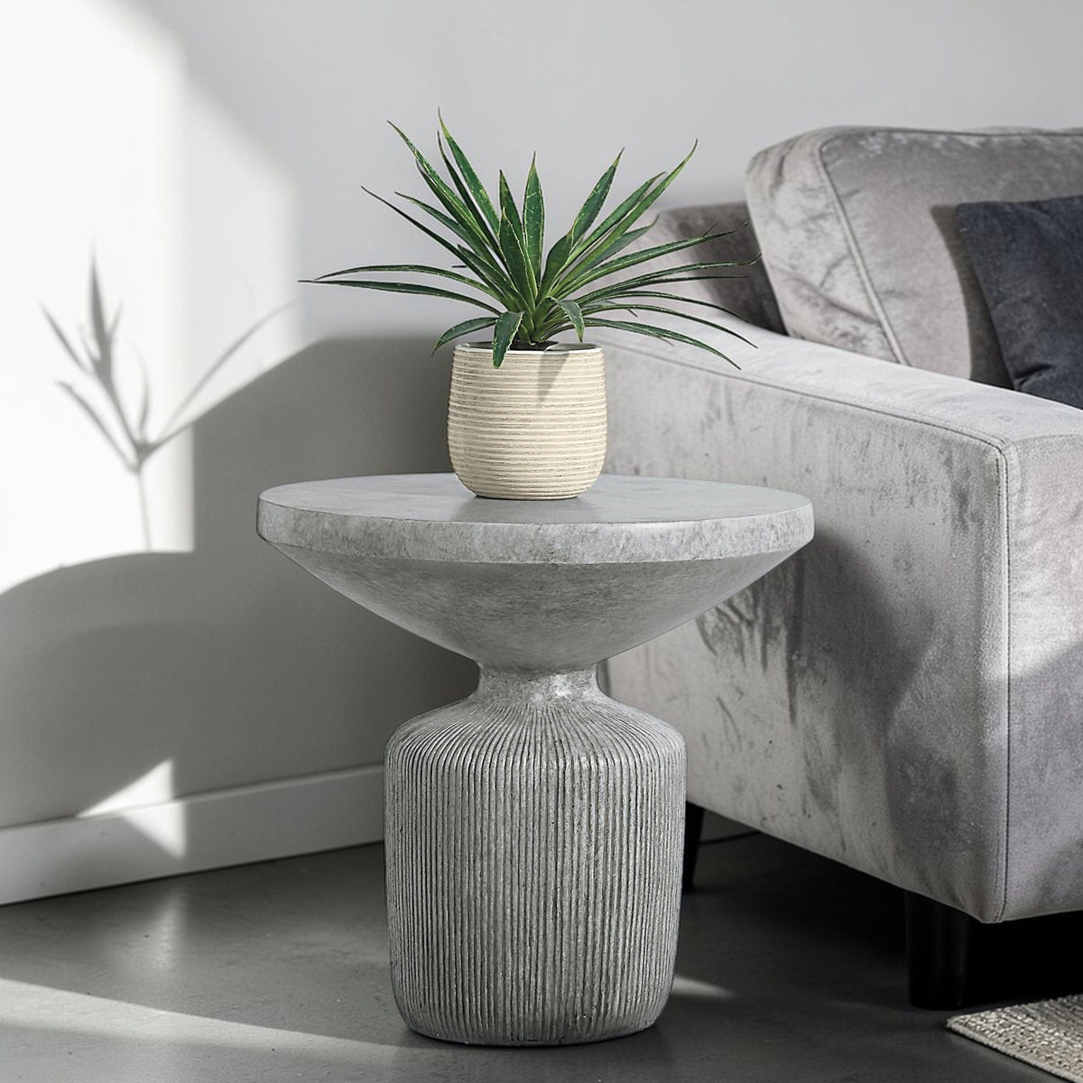 Laddie - Weathered Table