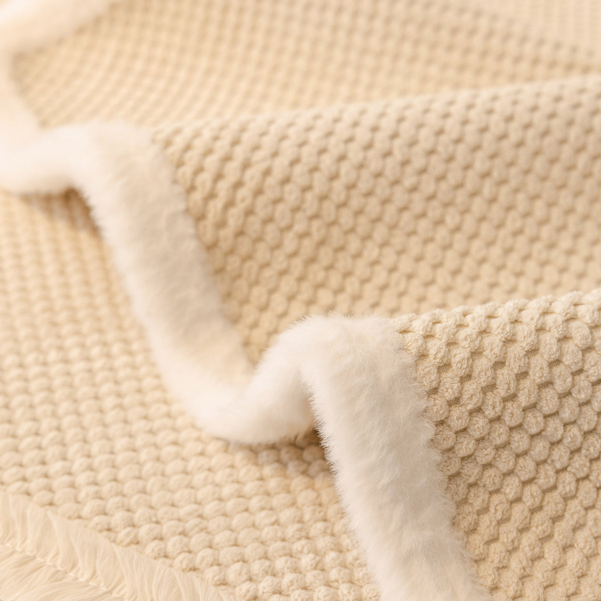 Washable Sofa Throw Pad, Non-Slip Sofa Mat Cozy Couch Slipcover with Soft Furry Trim