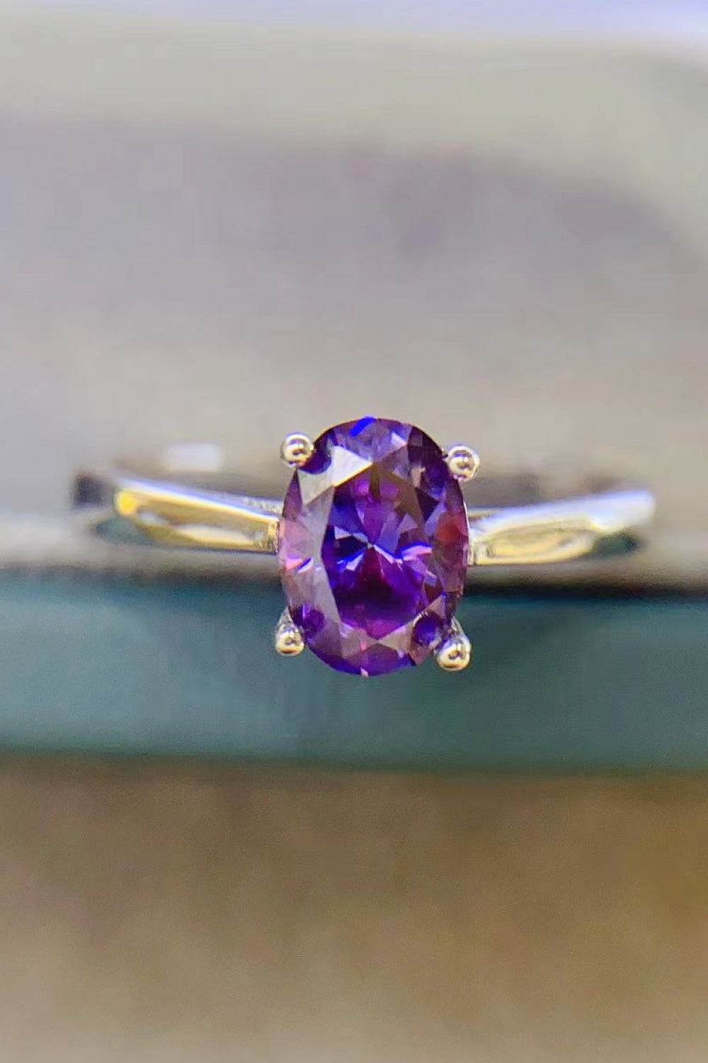 1 Carat Purple Oval-Cut Sparkala™ 4-Prong Solitaire Ring