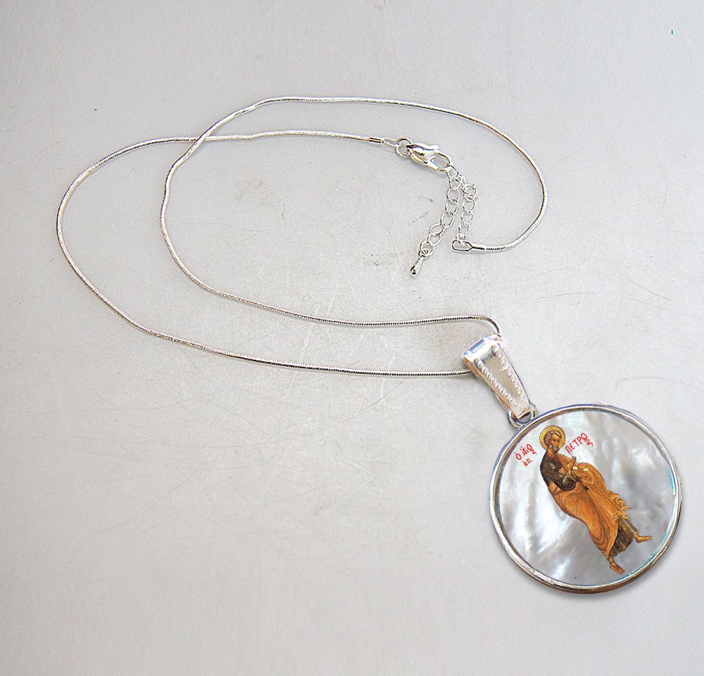 Saint Peter Small Oval Silver-Plated Mother of Pearl Necklace - 43042