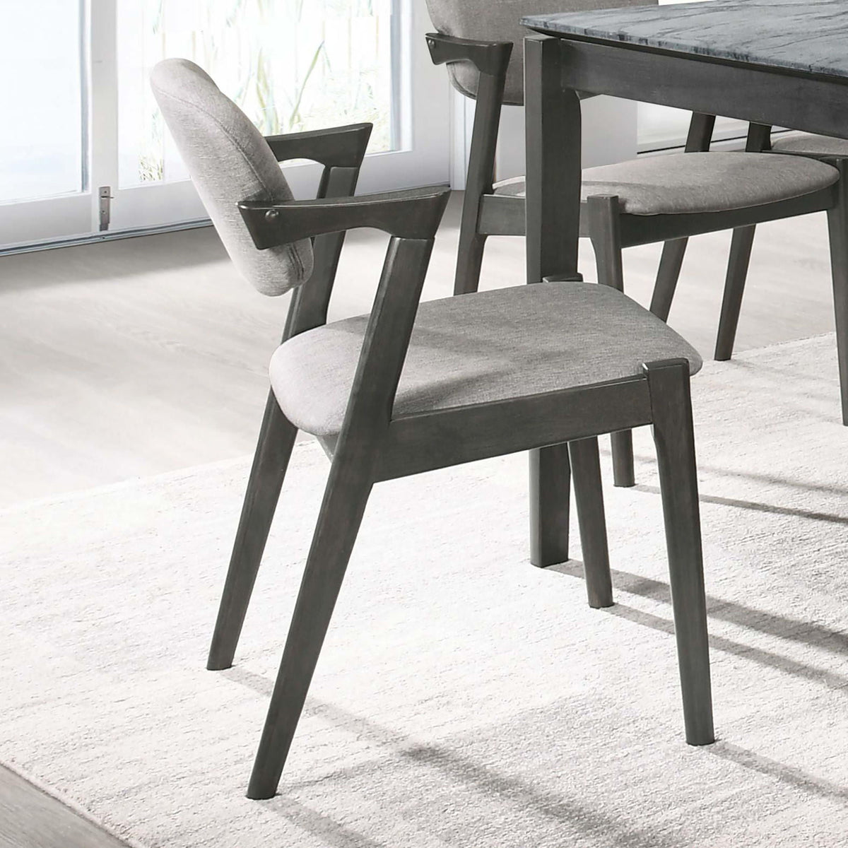 Modern Dining Chair And Zigzag Arm Design (Set of 2)