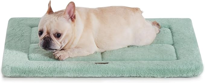 Made4Pets Dog Crate Pad Bed for Medium Dogs, Washable & Reversible, Anti-Slip Kennel Mat for Cozy Sleeping, Soft Fluffy Dog Bed for Indoor & Outdoor Use, 29"x21", Green
