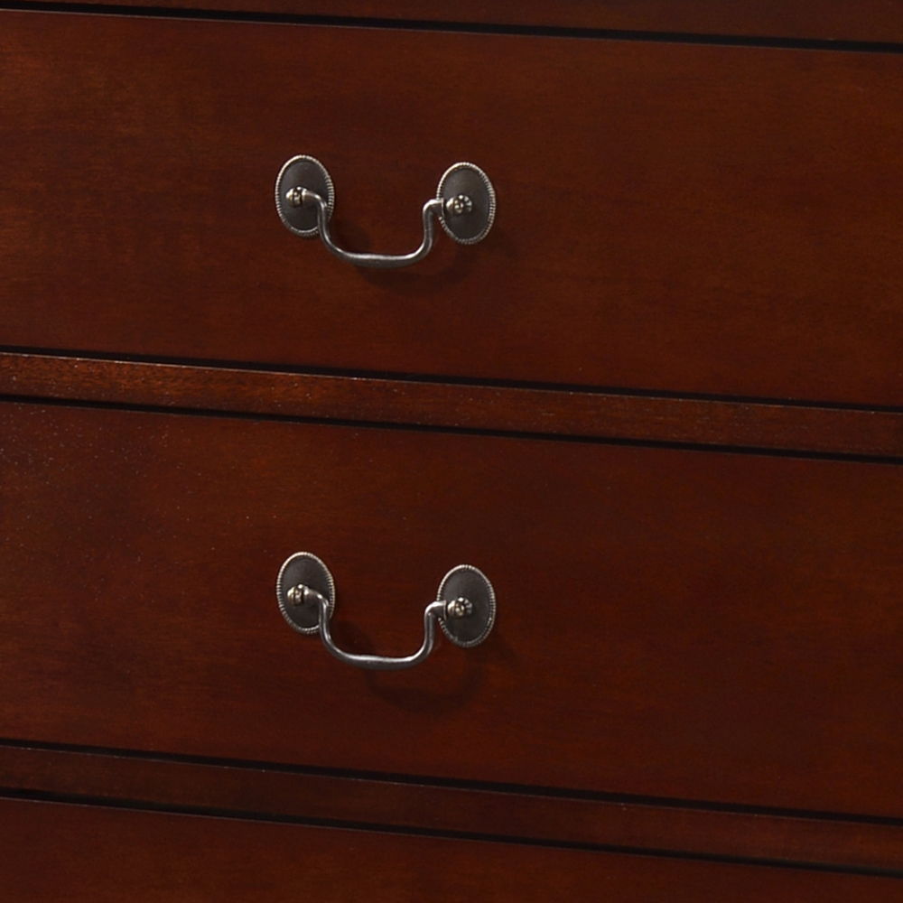 Louis Phillipe - Traditional Style Storage Chest Elegant