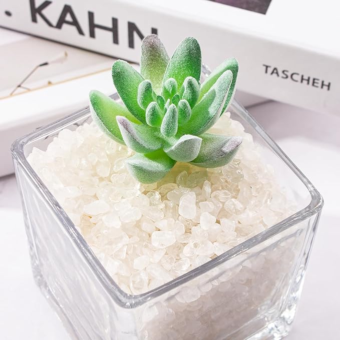 0.88 Lb Clear Quartz Crystal Chips Natural Tumbled Healing Crystal Chips Bulk Crushed Stones, Betta Fish Tank Gravel Rocks Clear Mini Pebbles for Aquarium, Vase Fillers, Succulent Plants Decor, 3-5 mm