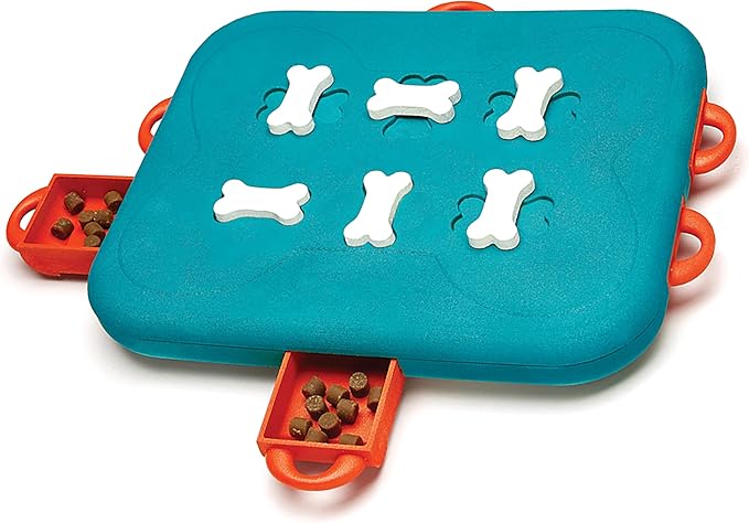 Outward Hound by Nina Ottosson Dog Casino Treat Puzzle Enrichment Toy, Level 3 Advanced, Turquoise