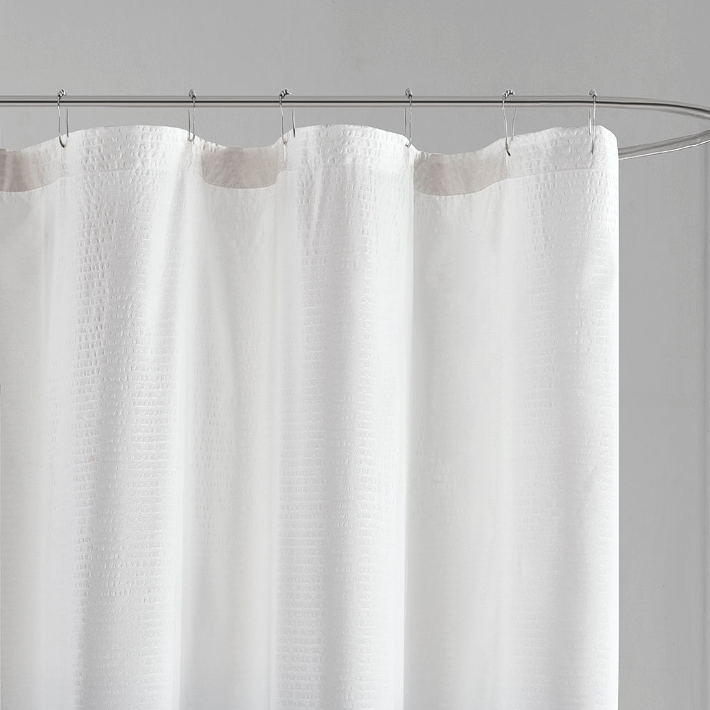 72 x 72 Ombre Printed Seersucker Shower Curtain