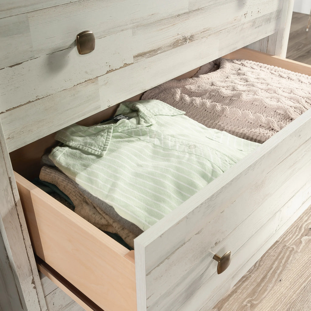 River Ranch 4-Drawer Dresser Dresser, White Plank Finish