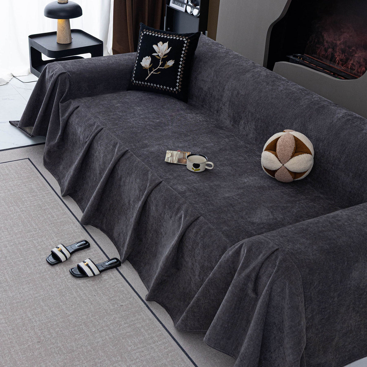 Waterproof Couch Cover Throw, Non Slip Furniture Protector for Leather & Fabric Sofa