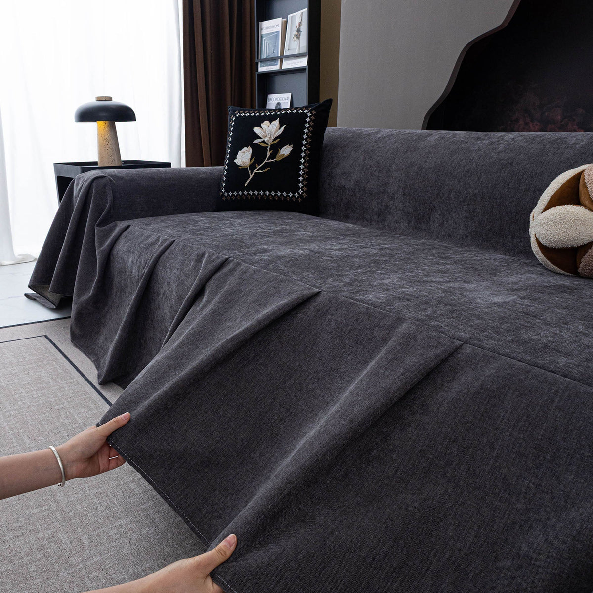 Waterproof Couch Cover Throw, Non Slip Furniture Protector for Leather & Fabric Sofa