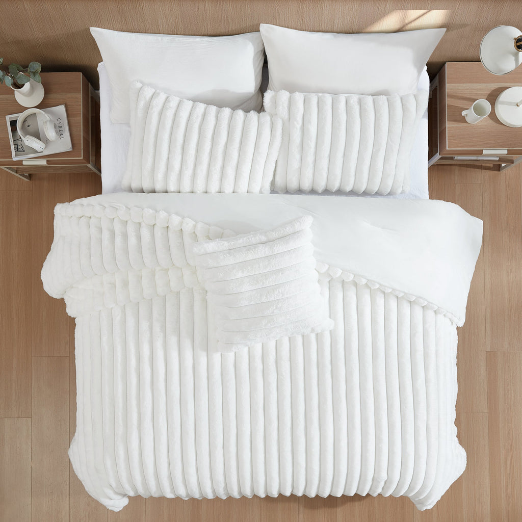 Everett 4-Piece White Micro Mink King Bedding Ensemble