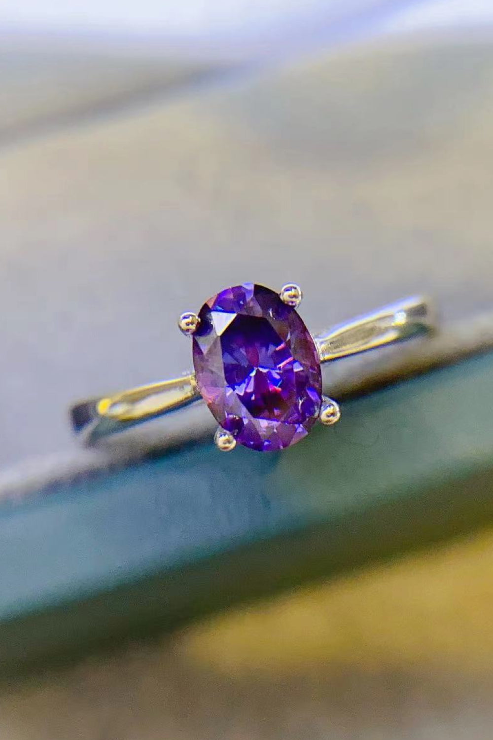 1 Carat Purple Oval-Cut Sparkala™ 4-Prong Solitaire Ring