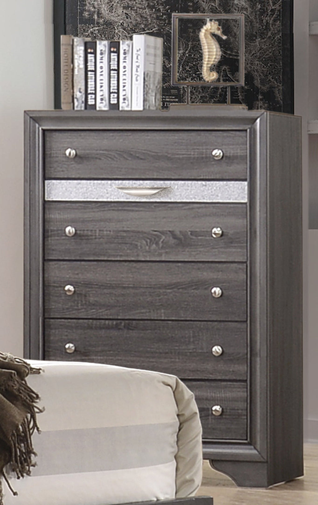 Traditional Queen 5 Piece Storage Bedroom Set in Gray Wood