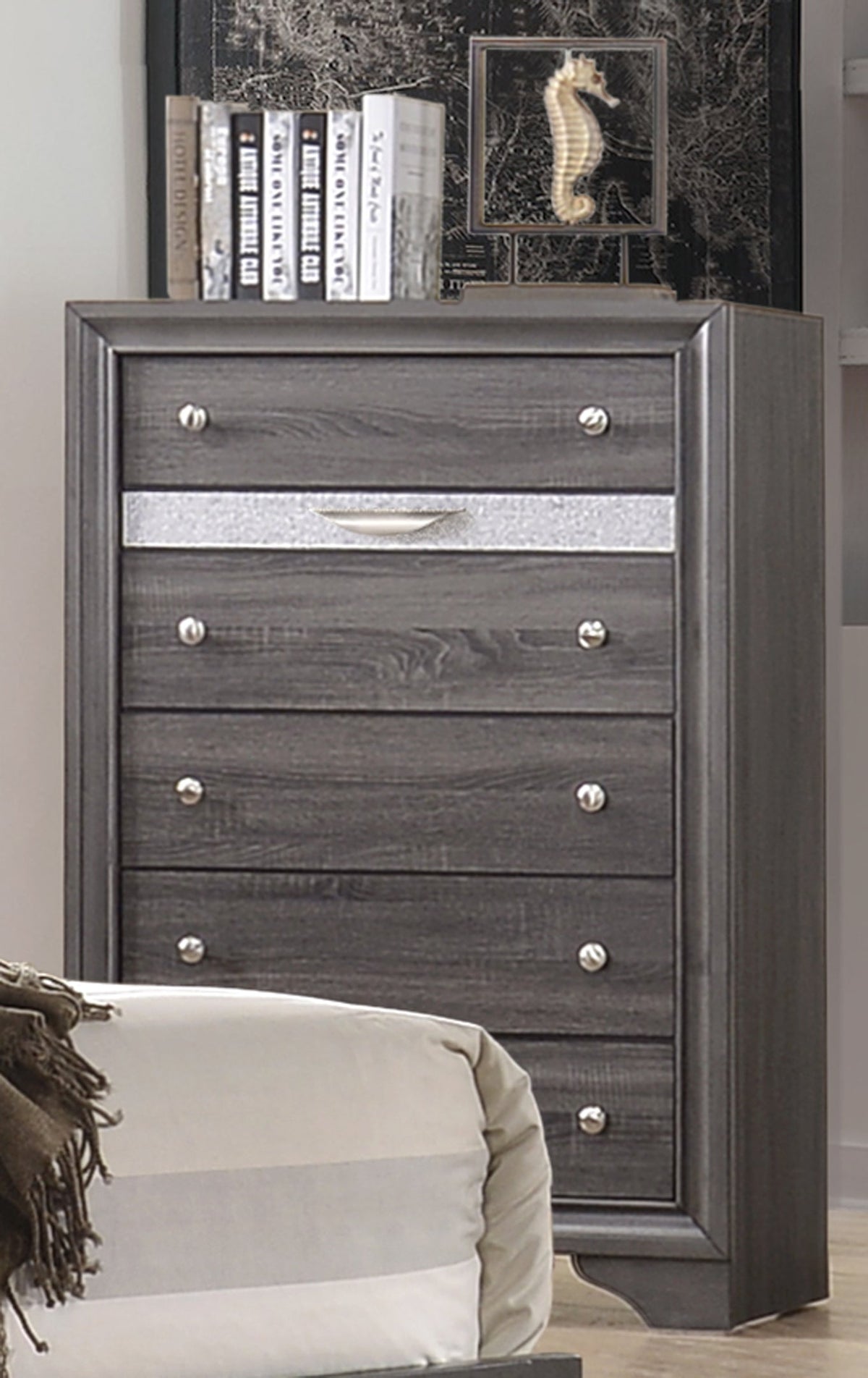Traditional Queen 5 Piece Storage Bedroom Set in Gray Wood