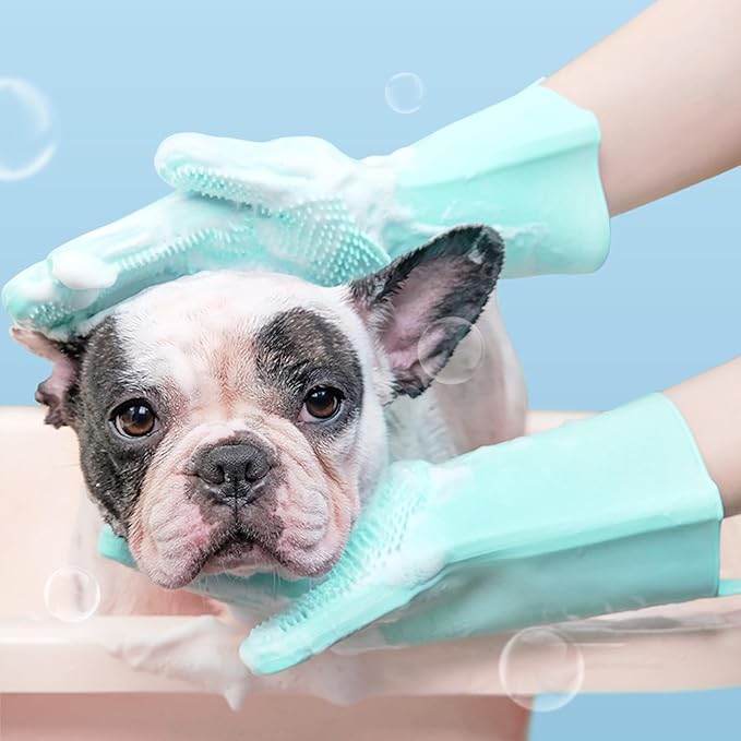 Pet Grooming Gloves，Heat-Resistant Silicone Gloves with High-Density Teeth for Enhanced Massaging and Bathing of Dogs and Cats (Green, 2 Pair)