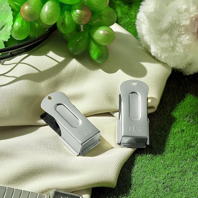 2 Pieces Brass Pet Training Clicker Signaling Cricket Clicker Metal Dog Clicker for Puppy Cats Trainer Pet Owners (Silver)