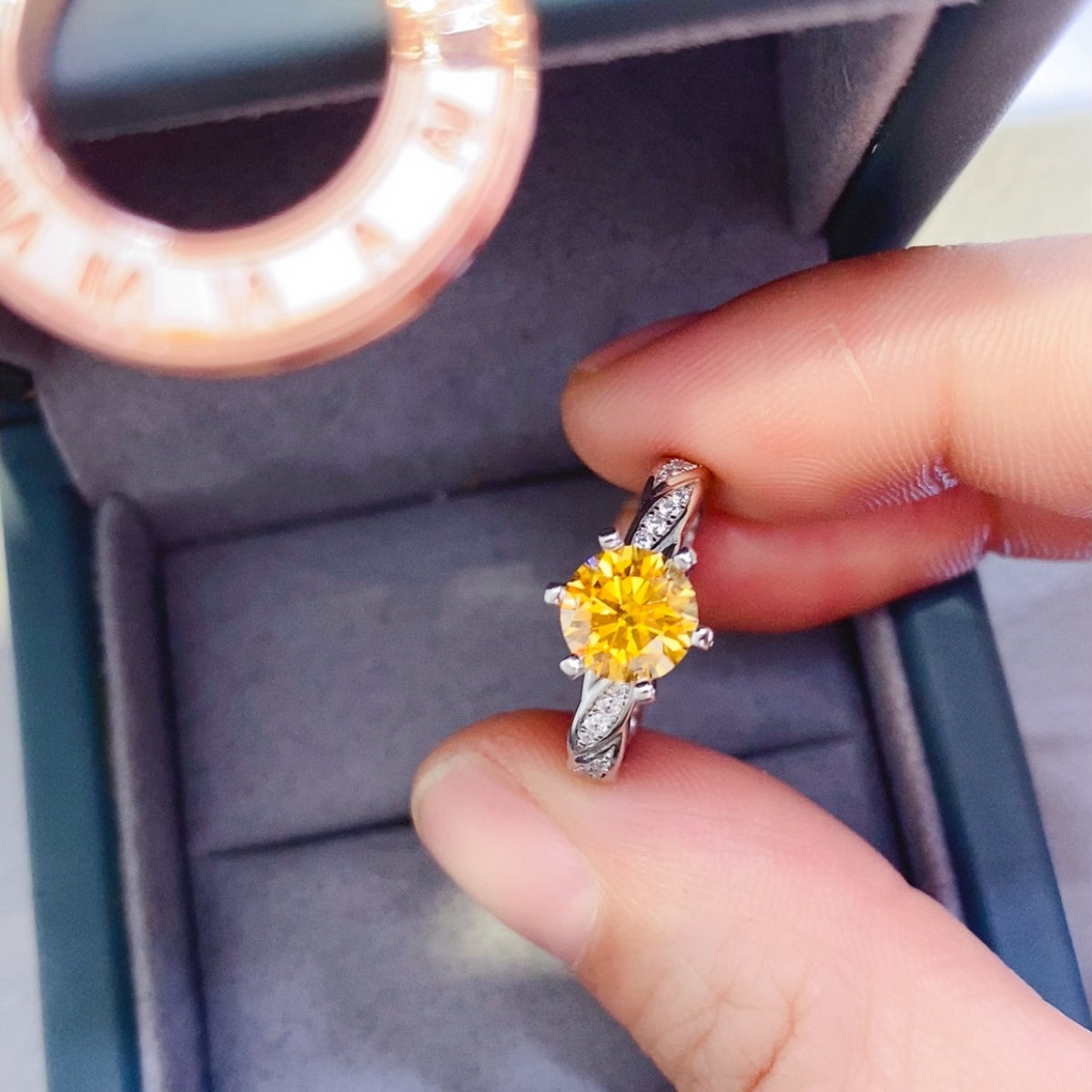 2 Carat Yellow Brilliant Round Cut Sparkala™ Pure Sterling Silver Ring