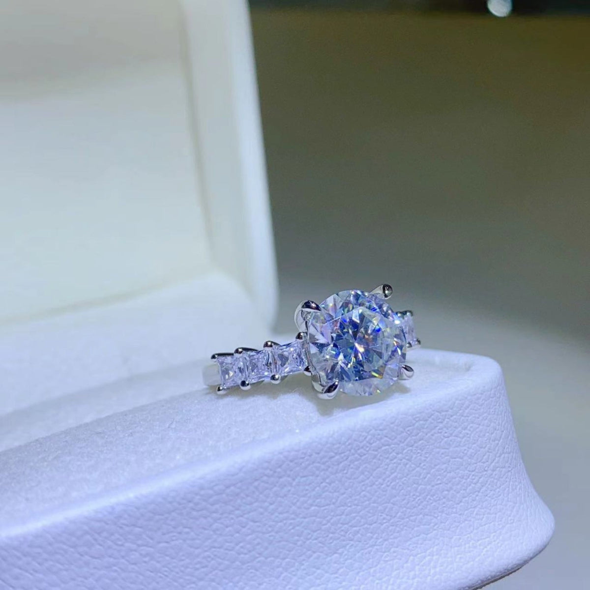 3 Carat Brilliant Round Cut Sparkala™ Pure Sterling Silver Ring