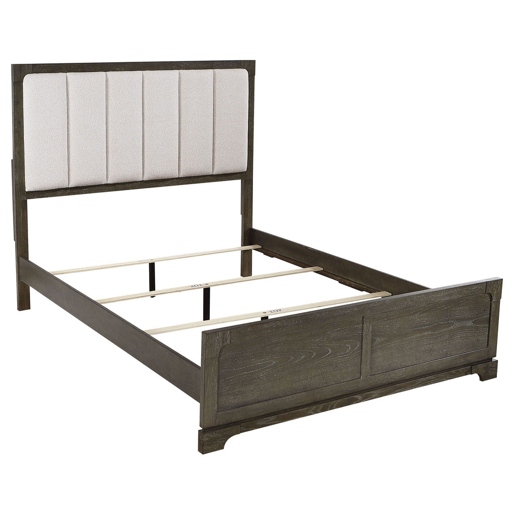 Harbington - Panel Bed