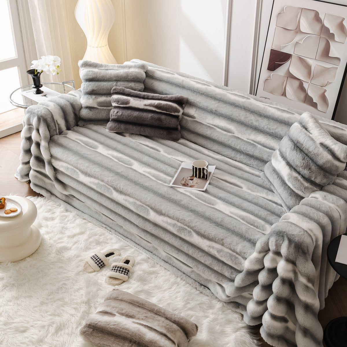 Ultra Soft Faux Fur Couch Cover – Large, Fluffy, and Elegant Sofa Throw Blanket