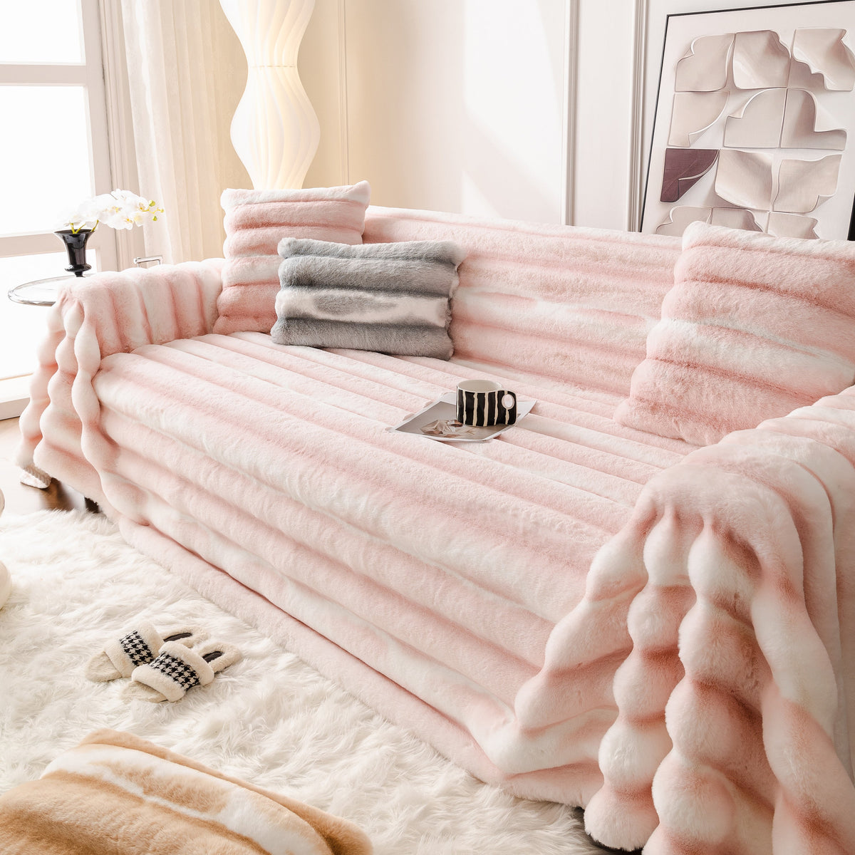 Ultra Soft Faux Fur Couch Cover – Large, Fluffy, and Elegant Sofa Throw Blanket
