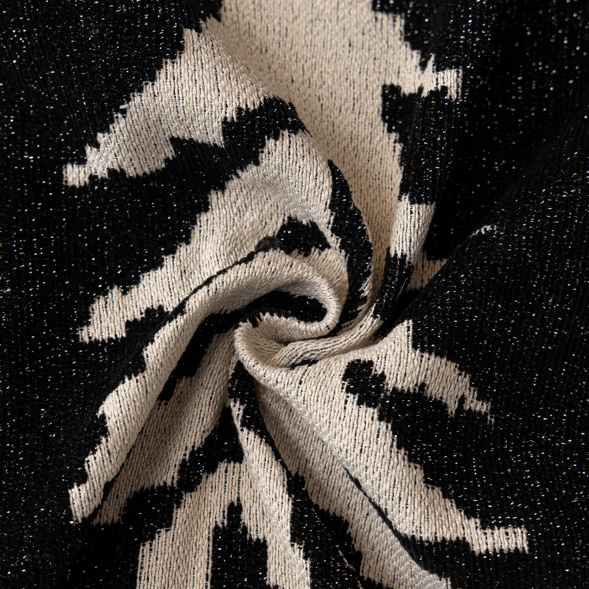 Modern Couch Covers for Couches Large Decorative Throw Blanket with Tassels for Couch