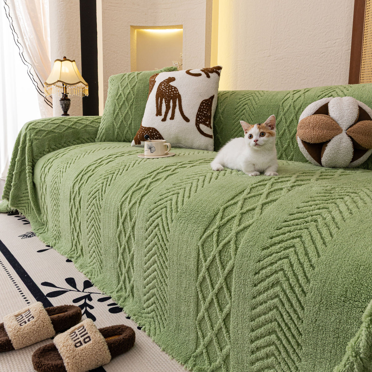Plush Fleece Sofa Cover with 3D Cable Knit Texture Soft Cozy Warm Sofa Throw Blanket