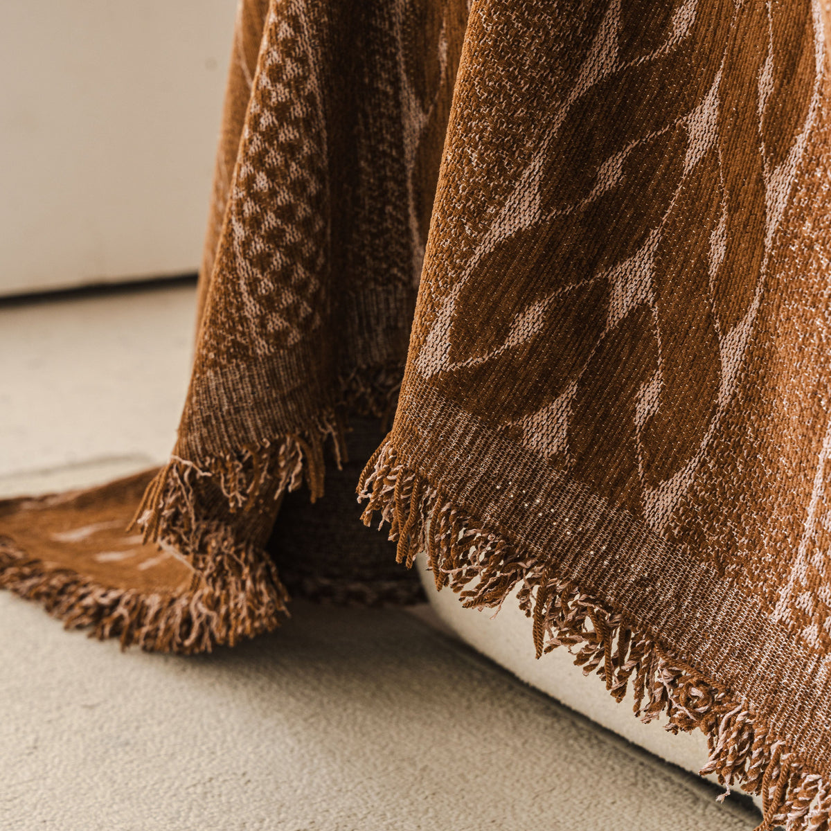 Sofa Cover Blanket Throw with Tassels, Decorative Furniture Protector for Dogs/Pets