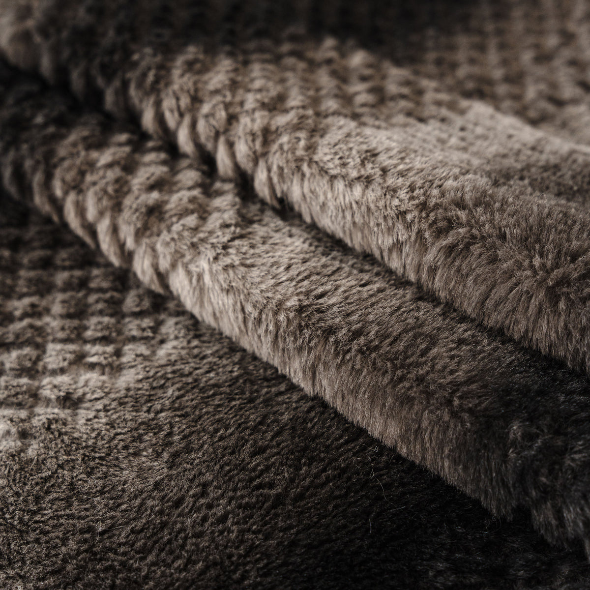 Faux Fur Sofa Cover Washable Furniture Protector for Sectional Warm & Fuzzy Slipcover