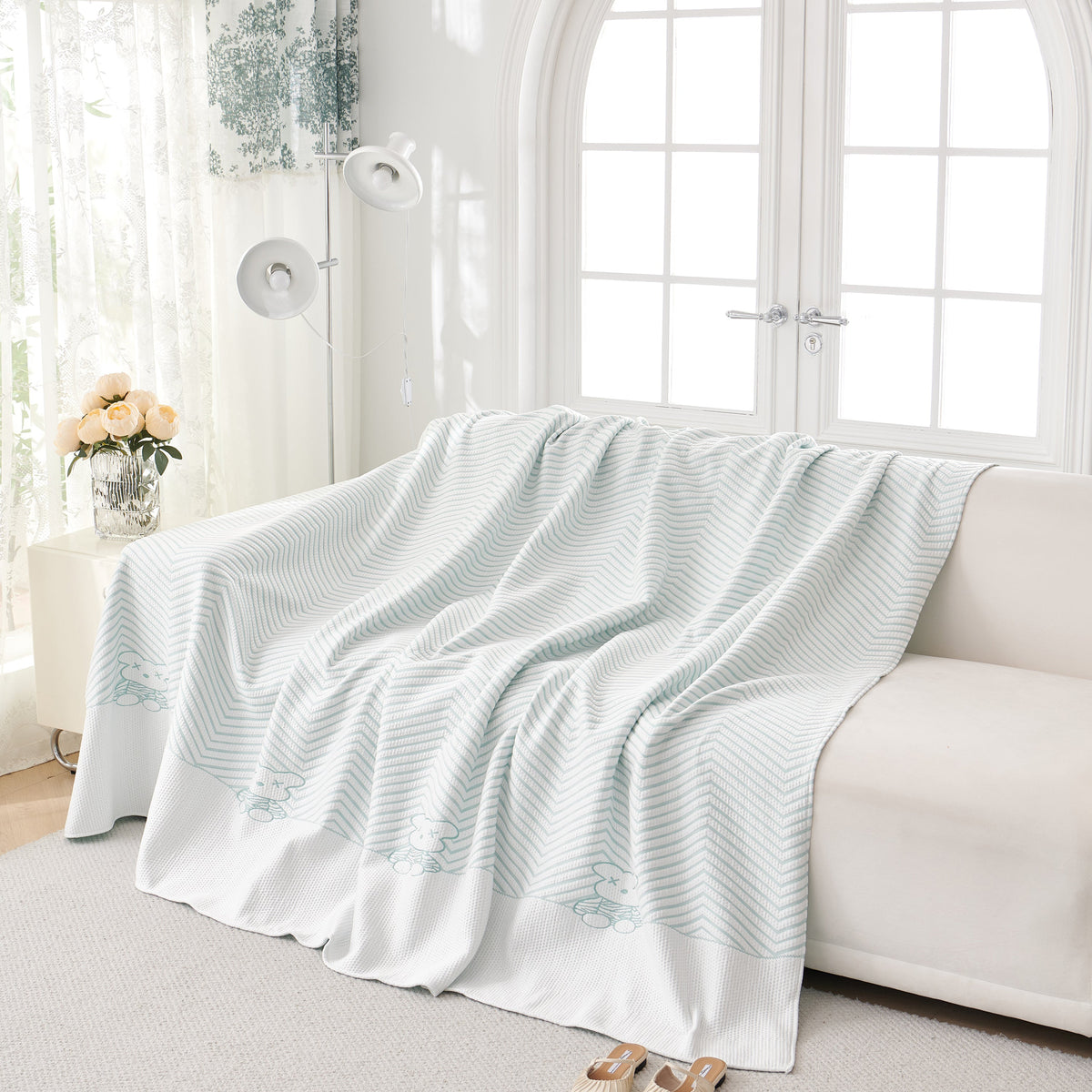 Cool Summer Blanket for Couches Soft Comfy Lightweight Cooling Sofa Blankets Cover