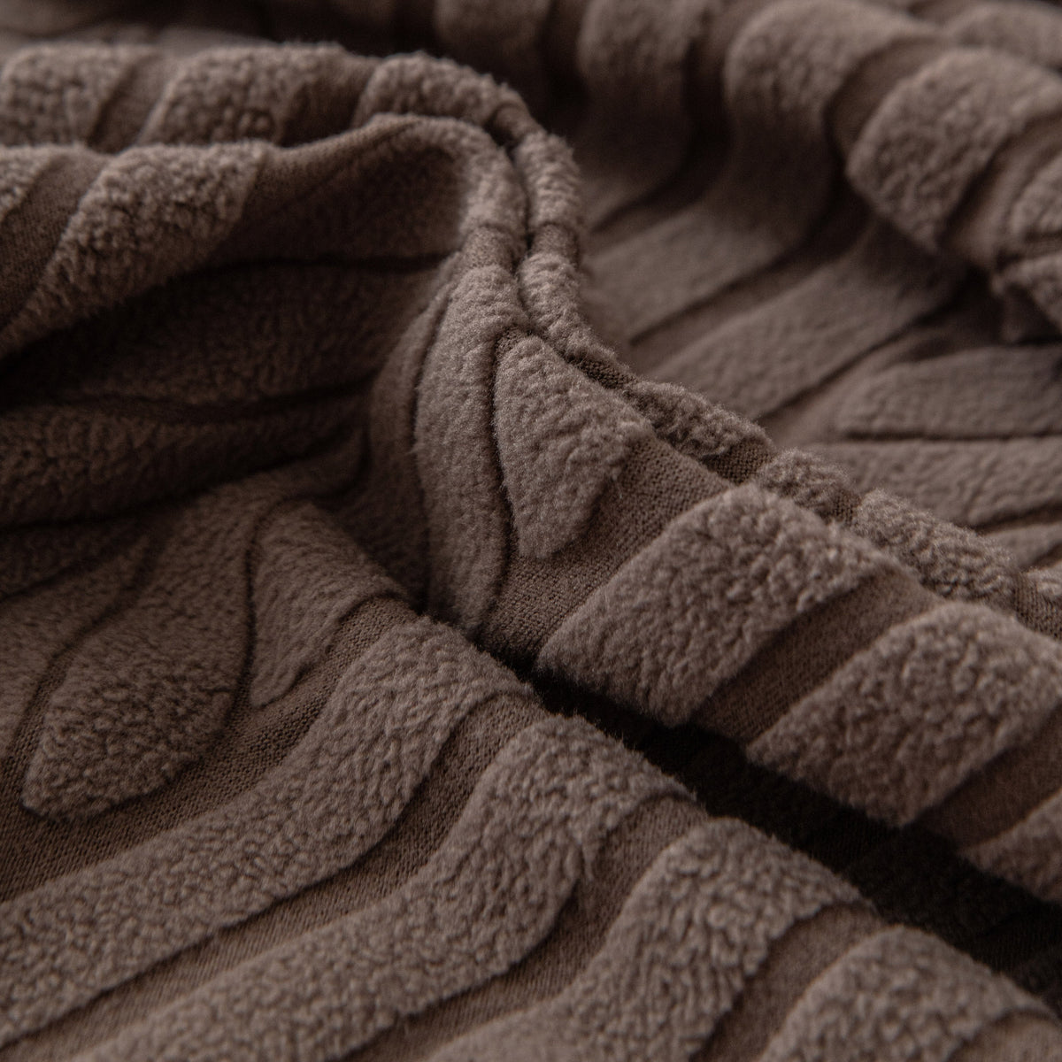 Plush Fleece Sofa Slipcover with 3D Wheat Pattern, Cozy High-Stretch Couch Cover