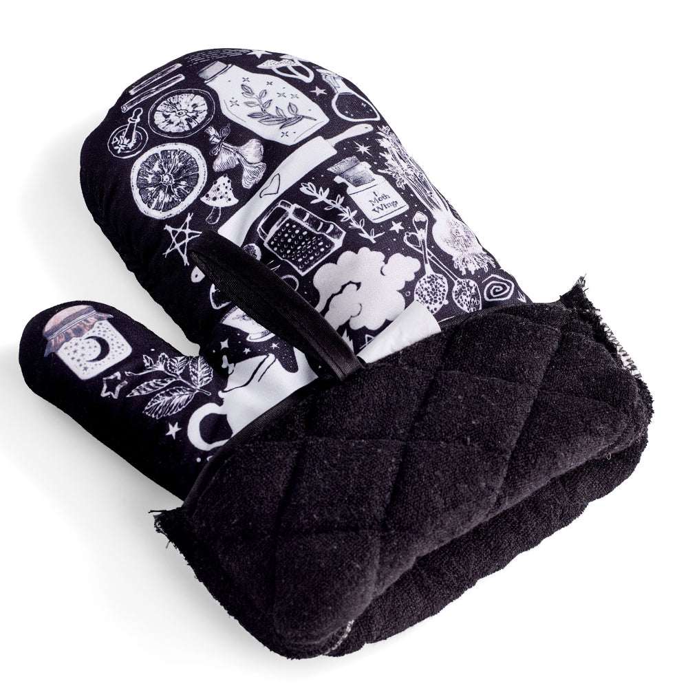Kitchen Witch Oven Mitt Set