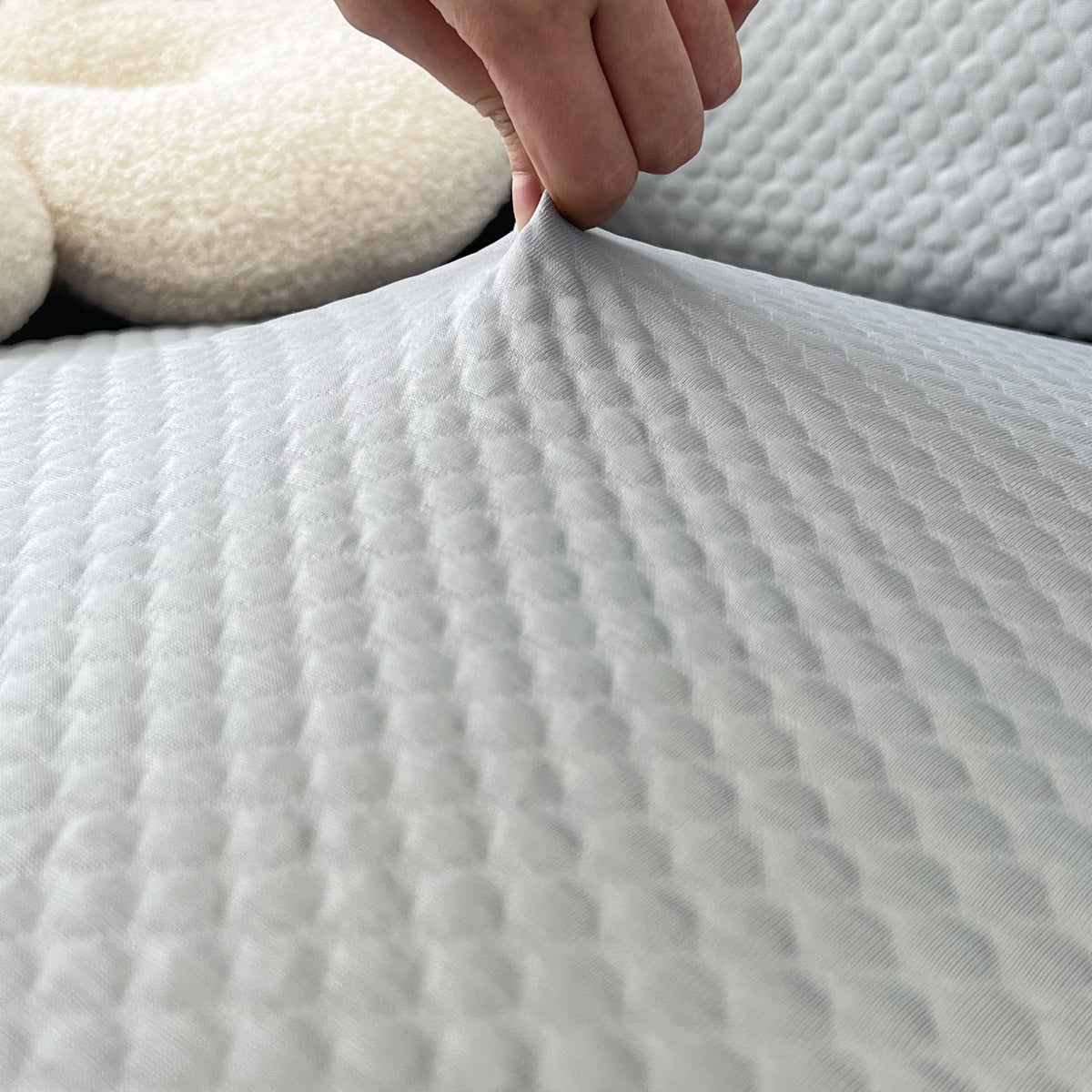 Cooling Stretch Sofa Seat Cushion Covers, Slip Covers for Cushions, Universal Couch Cushion Protector