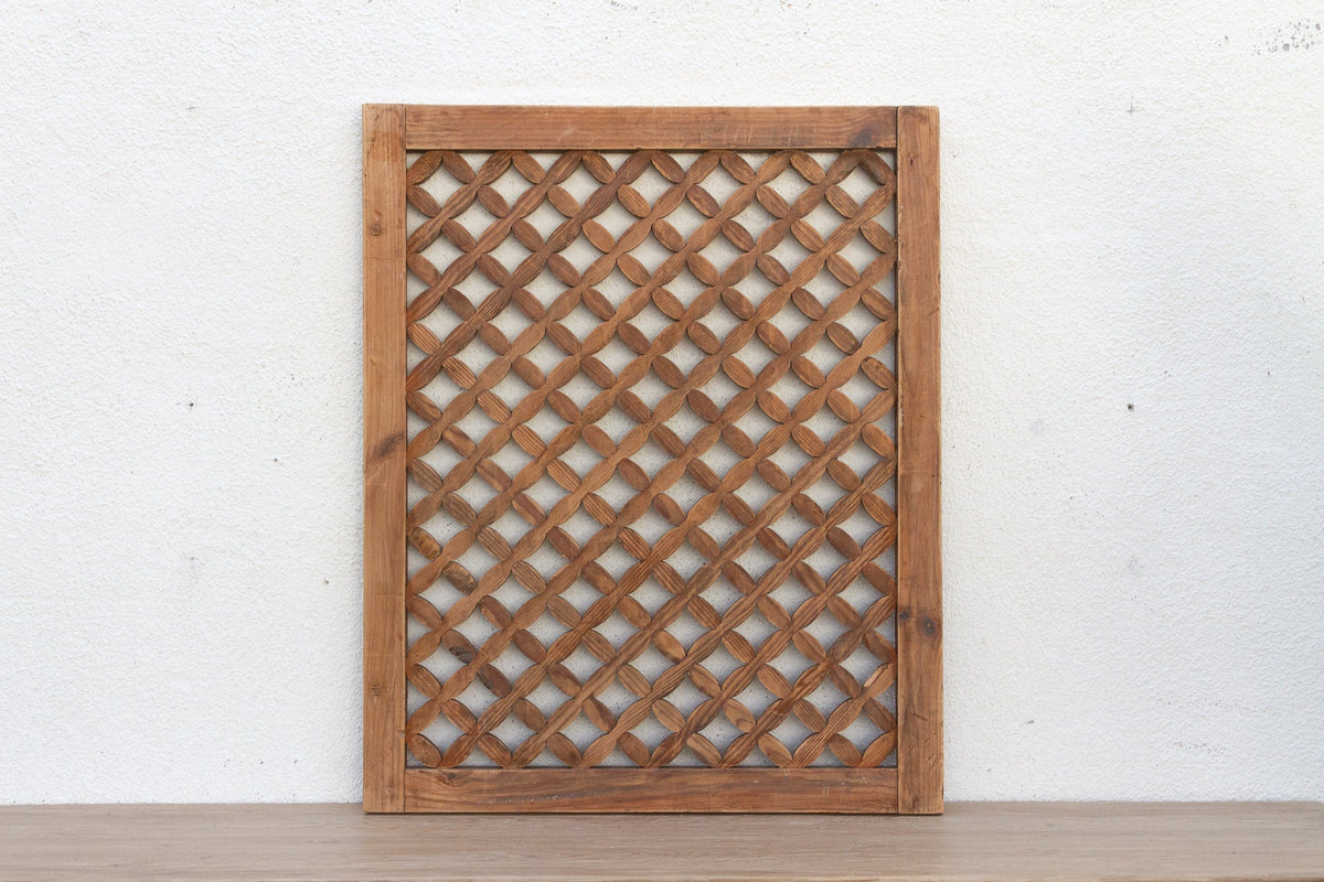 Antique Wood Lattice Garden Screen