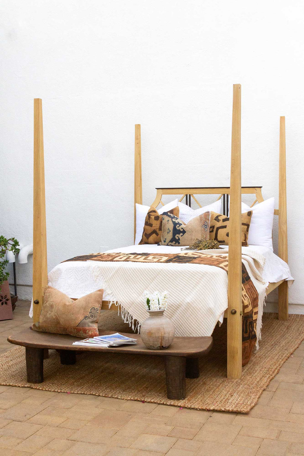 Bleached Farmhouse Queen Poster Bed