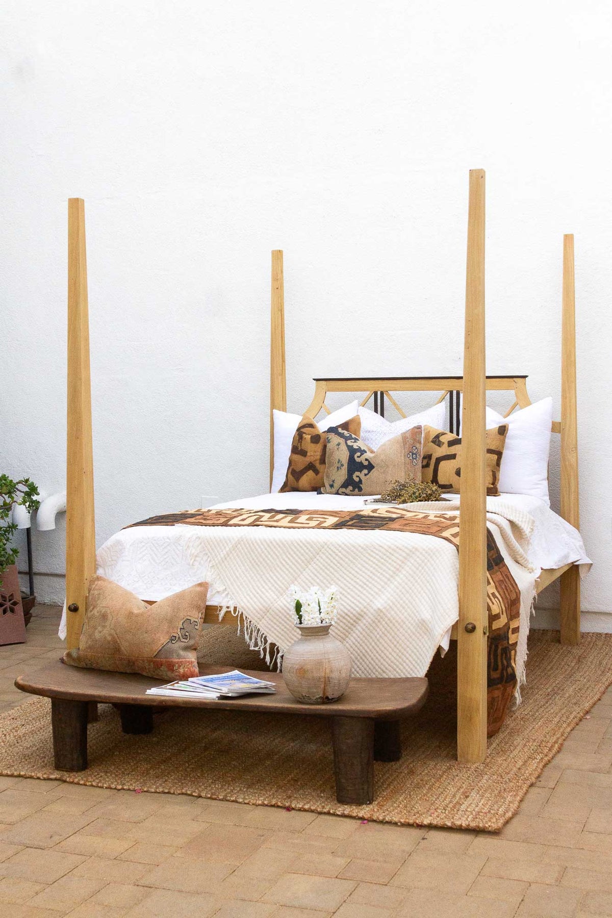 Bleached Farmhouse Queen Poster Bed